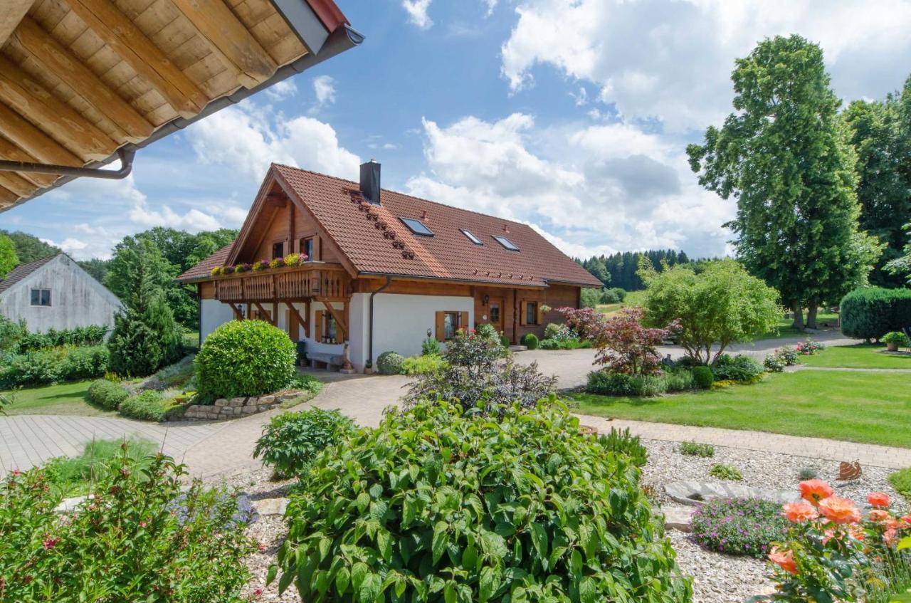 Heumanns Blockhaeuser Am Wald Hotel Pottenstein Bagian luar foto