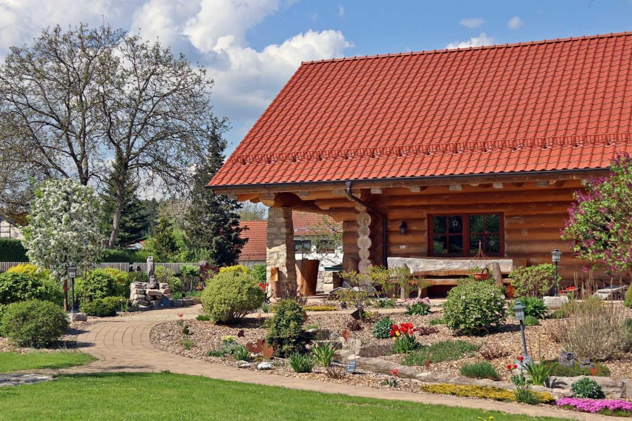 Heumanns Blockhaeuser Am Wald Hotel Pottenstein Bagian luar foto